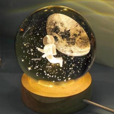 Φωτιστικό Κρυστάλλινη Σφαίρα Χαραγμένη Εσωτερικά με Λέιζερ -  Αιωρούμενος Αστροναύτης