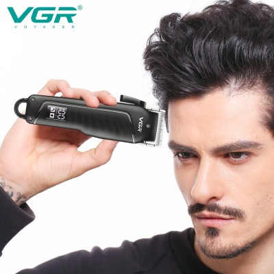 VGR V-683 Επαγγελματική Επαναφορτιζόμενη Κουρευτική Μηχανή με Οθόνη LED