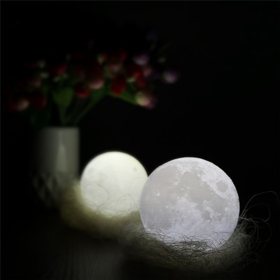 Ανάγλυφο Πολύχρωμο Φωτιστικό Αφής Φεγγάρι 3D RGB Moon Light LED 18cm  με 16 Αποχρώσεις  - Επαναφορτιζόμενο με 4 Προγράμματα